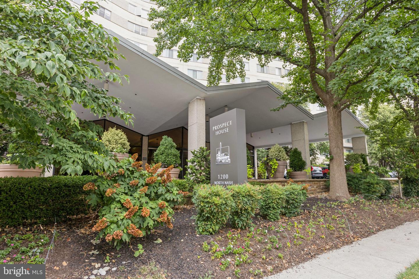 1200 N NASH ST #565, ARLINGTON, Virginia 22209, ,1 BathroomBathrooms,Residential,For sale,1200 N NASH ST #565,VAAR2062308 MLS # VAAR2062308 1200 N NASH ST #565, ARLINGTON, Virginia 22209, ,1 BathroomBathrooms,Residential,For sale,1200 N NASH ST #565,VAAR2062308 MLS # VAAR2062308