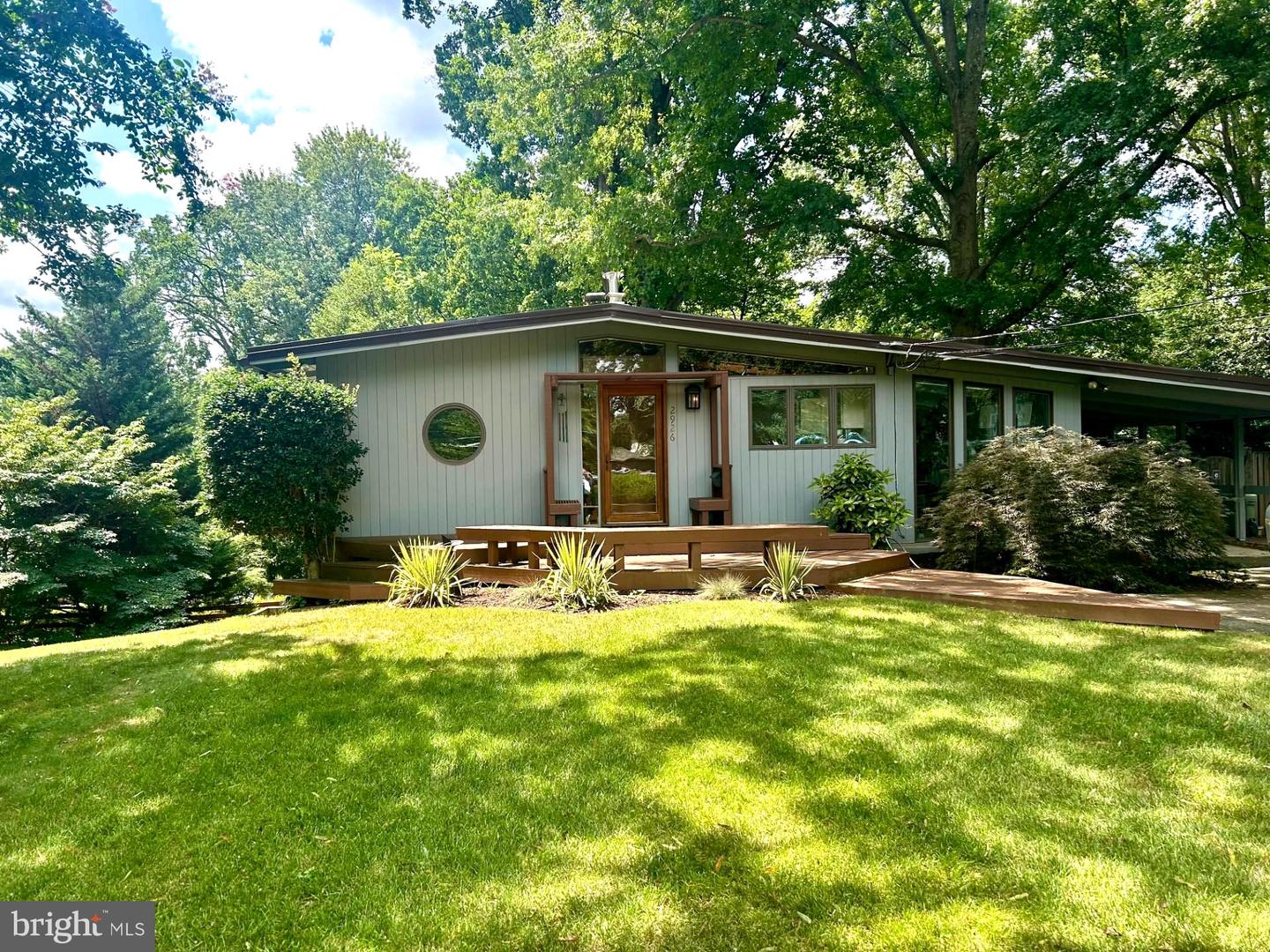 2926 MEADOW VIEW RD, FALLS CHURCH, Virginia 22042, 3 Bedrooms Bedrooms, ,2 BathroomsBathrooms,Residential,For sale,2926 MEADOW VIEW RD,VAFX2261400 MLS # VAFX2261400