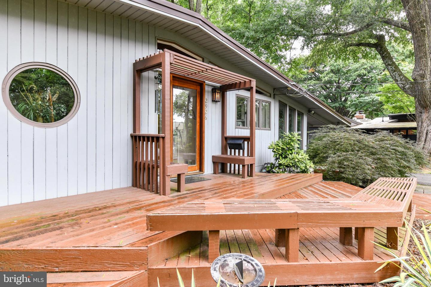 2926 MEADOW VIEW RD, FALLS CHURCH, Virginia 22042, 3 Bedrooms Bedrooms, ,2 BathroomsBathrooms,Residential,For sale,2926 MEADOW VIEW RD,VAFX2261400 MLS # VAFX2261400