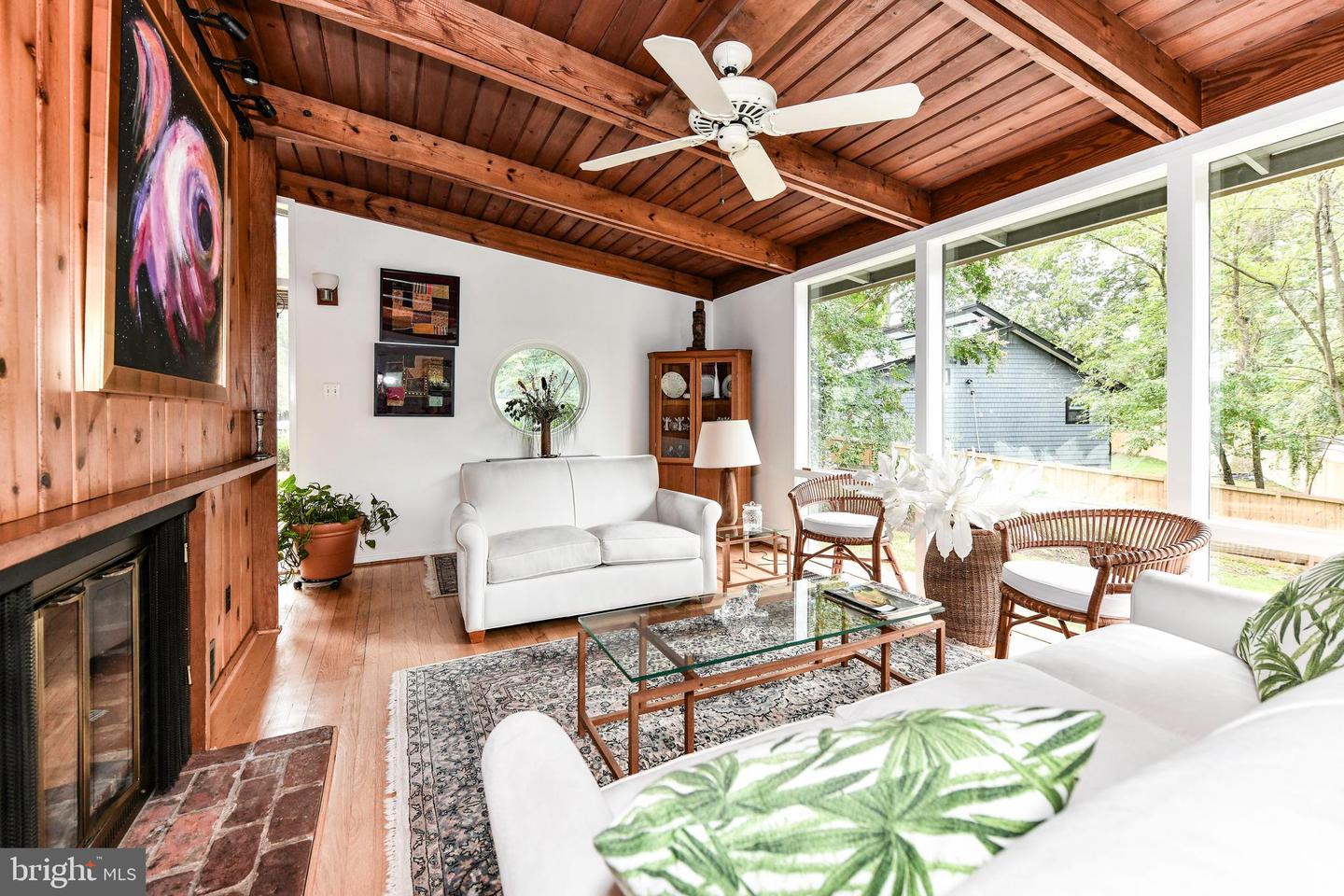 2926 MEADOW VIEW RD, FALLS CHURCH, Virginia 22042, 3 Bedrooms Bedrooms, ,2 BathroomsBathrooms,Residential,For sale,2926 MEADOW VIEW RD,VAFX2261400 MLS # VAFX2261400