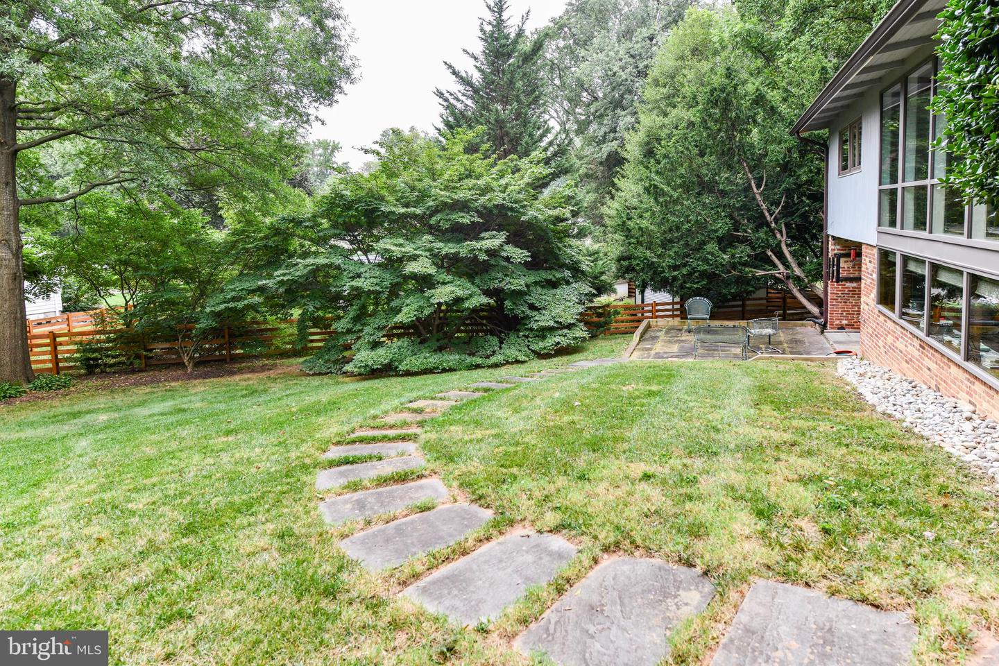 2926 MEADOW VIEW RD, FALLS CHURCH, Virginia 22042, 3 Bedrooms Bedrooms, ,2 BathroomsBathrooms,Residential,For sale,2926 MEADOW VIEW RD,VAFX2261400 MLS # VAFX2261400