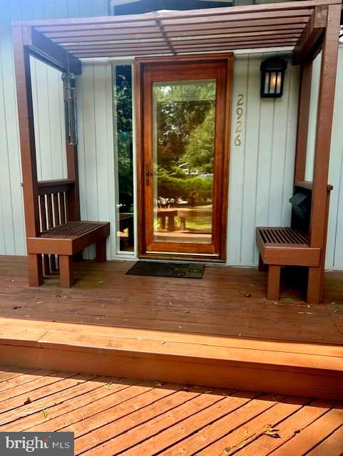 2926 MEADOW VIEW RD, FALLS CHURCH, Virginia 22042, 3 Bedrooms Bedrooms, ,2 BathroomsBathrooms,Residential,For sale,2926 MEADOW VIEW RD,VAFX2261400 MLS # VAFX2261400