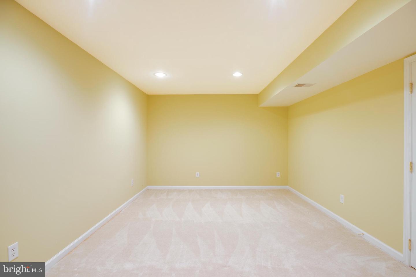 25302 MASTERY PL, ALDIE, Virginia 20105, 4 Bedrooms Bedrooms, ,3 BathroomsBathrooms,Residential,For sale,25302 MASTERY PL,VALO2104592 MLS # VALO2104592