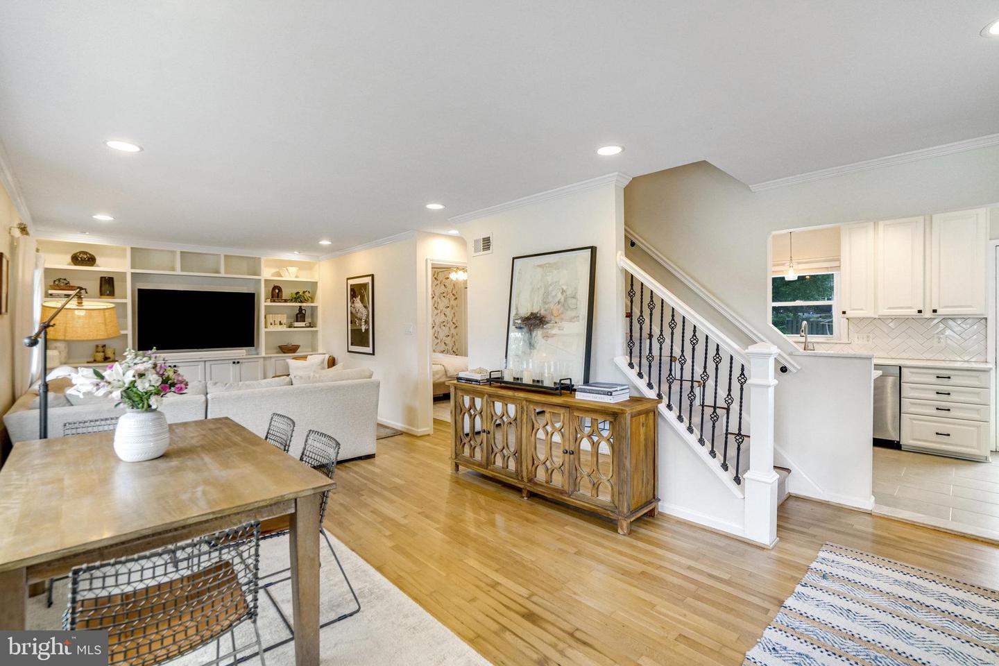 6626 CAVALIER DR, ALEXANDRIA, Virginia 22307, 3 Bedrooms Bedrooms, ,2 BathroomsBathrooms,Residential,For sale,6626 CAVALIER DR,VAFX2261440 MLS # VAFX2261440