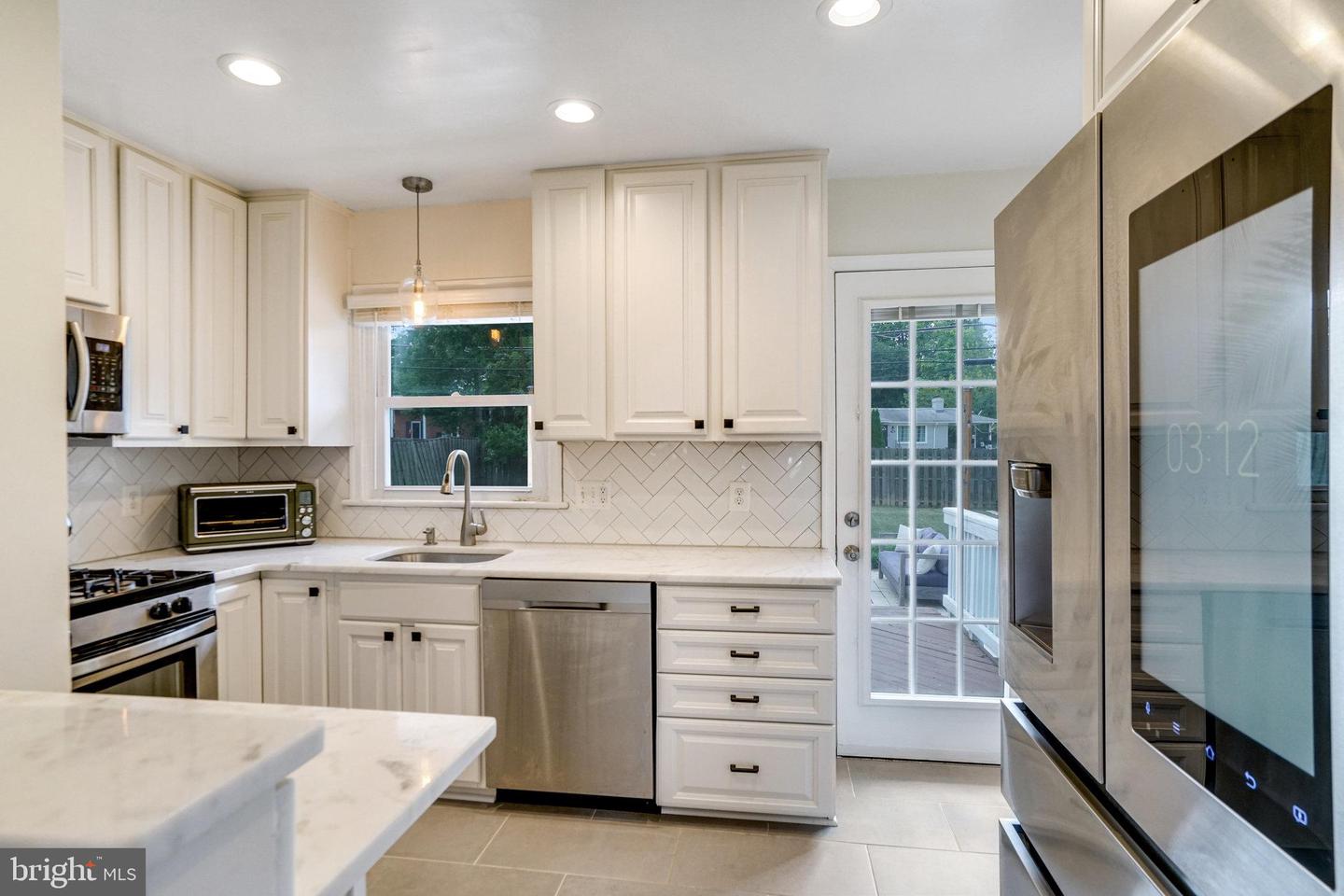 6626 CAVALIER DR, ALEXANDRIA, Virginia 22307, 3 Bedrooms Bedrooms, ,2 BathroomsBathrooms,Residential,For sale,6626 CAVALIER DR,VAFX2261440 MLS # VAFX2261440