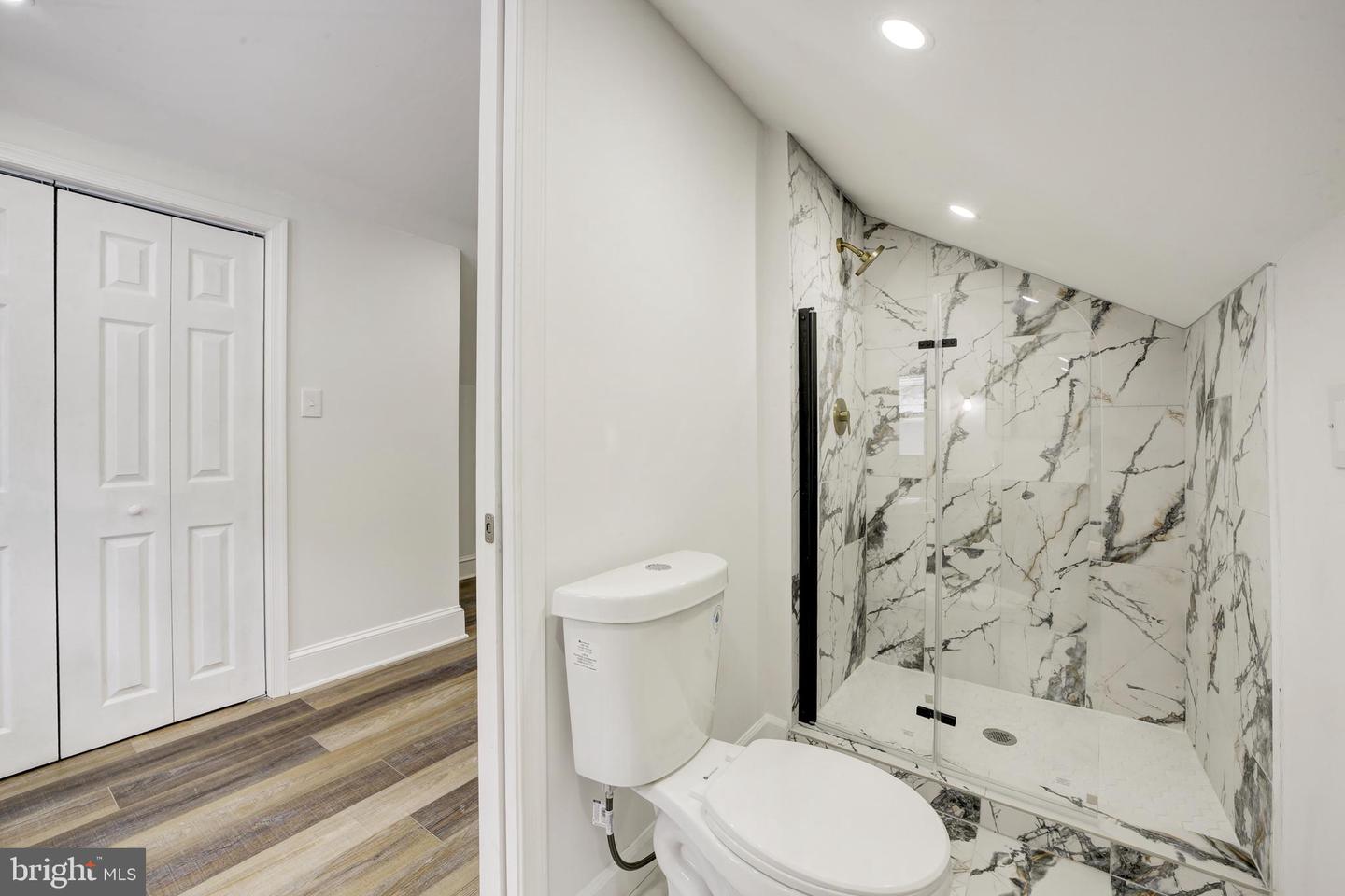 3214 5TH ST SE, WASHINGTON, District Of Columbia 20032, 6 Bedrooms Bedrooms, ,3 BathroomsBathrooms,Residential,For sale,3214 5TH ST SE,DCDC2215404 MLS # DCDC2215404