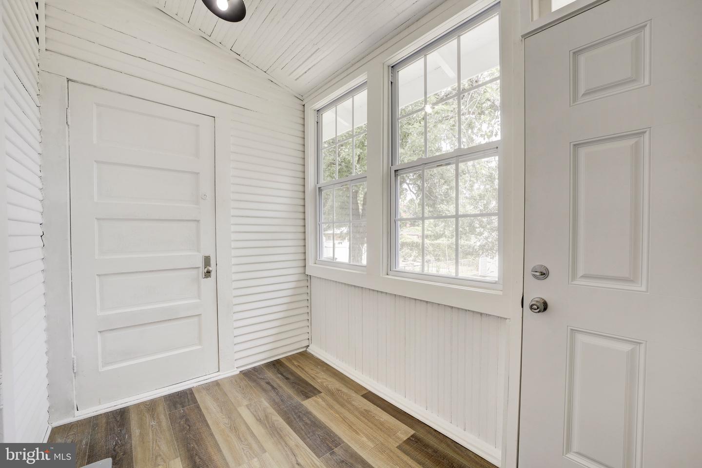 3214 5TH ST SE, WASHINGTON, District Of Columbia 20032, 6 Bedrooms Bedrooms, ,3 BathroomsBathrooms,Residential,For sale,3214 5TH ST SE,DCDC2215404 MLS # DCDC2215404