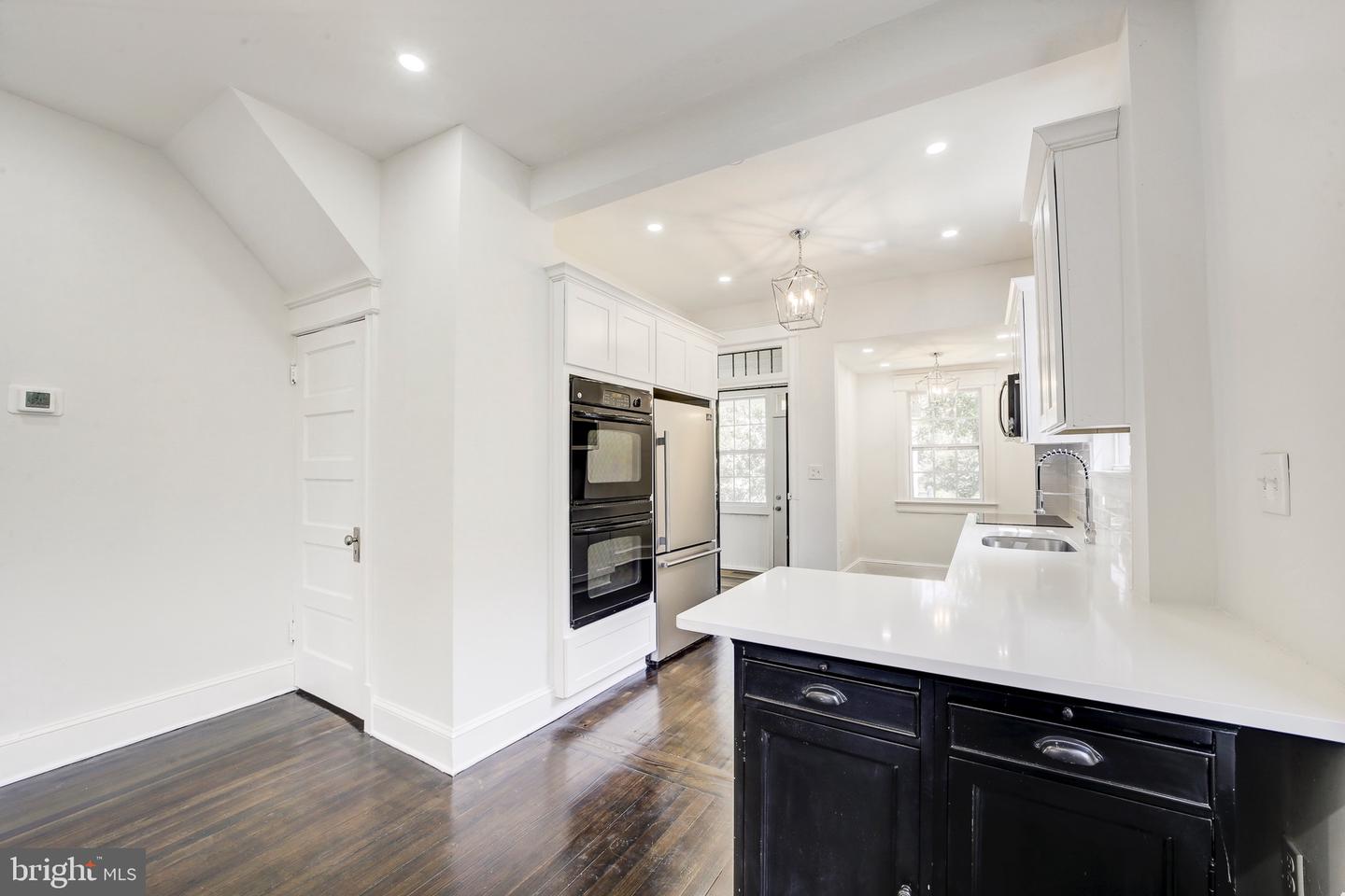 3214 5TH ST SE, WASHINGTON, District Of Columbia 20032, 6 Bedrooms Bedrooms, ,3 BathroomsBathrooms,Residential,For sale,3214 5TH ST SE,DCDC2215404 MLS # DCDC2215404