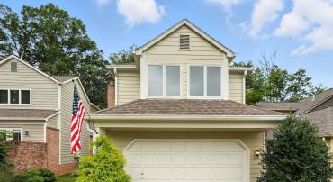 2907 ELMTOP CT, OAKTON, Virginia 22124, 3 Bedrooms Bedrooms, ,3 BathroomsBathrooms,Residential,For sale,2907 ELMTOP CT,VAFX2261742 MLS # VAFX2261742