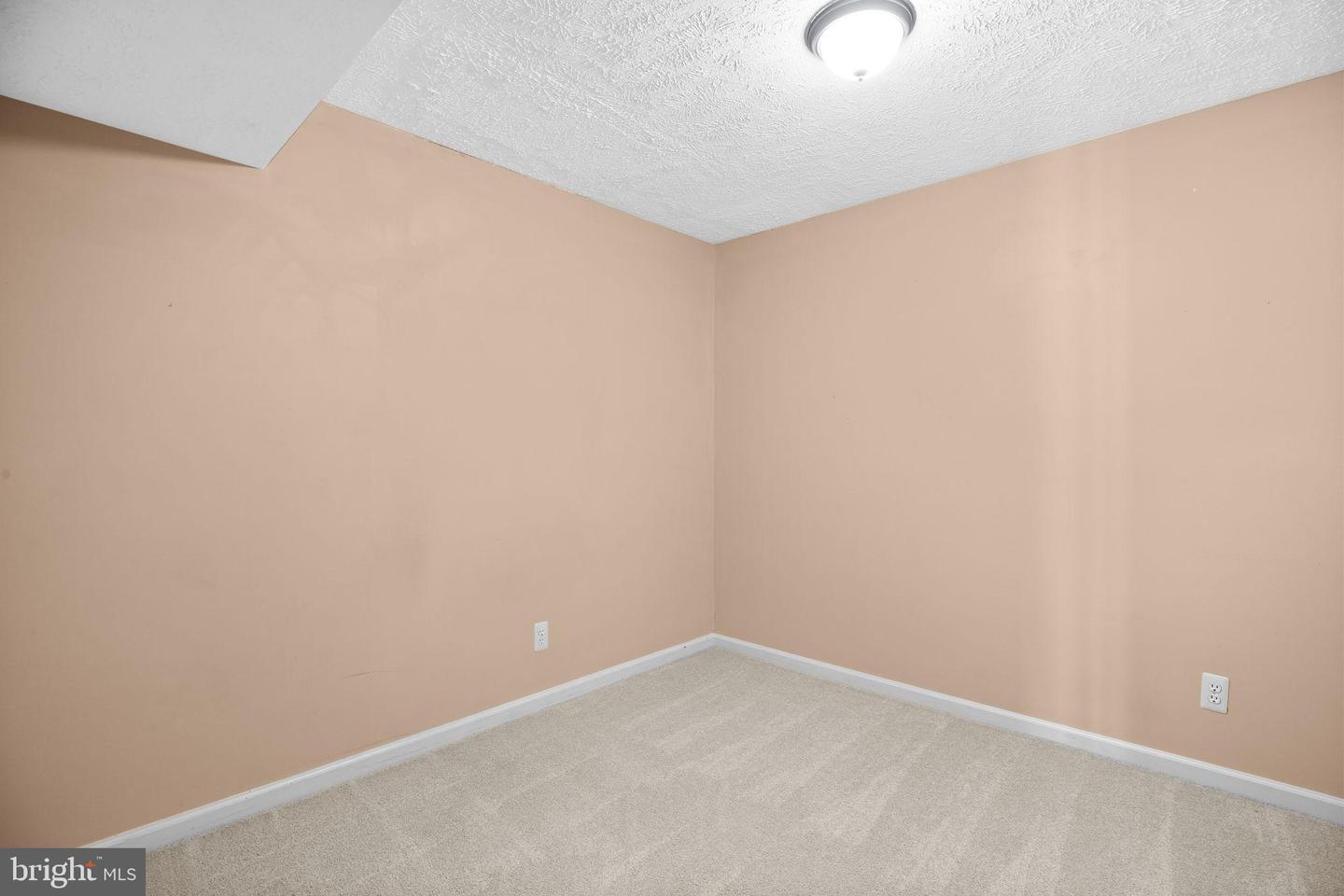 504 BATLEY CT, FREDERICKSBURG, Virginia 22406, 2 Bedrooms Bedrooms, 6 Rooms Rooms,3 BathroomsBathrooms,Residential,For sale,504 BATLEY CT,VAST2041916 MLS # VAST2041916