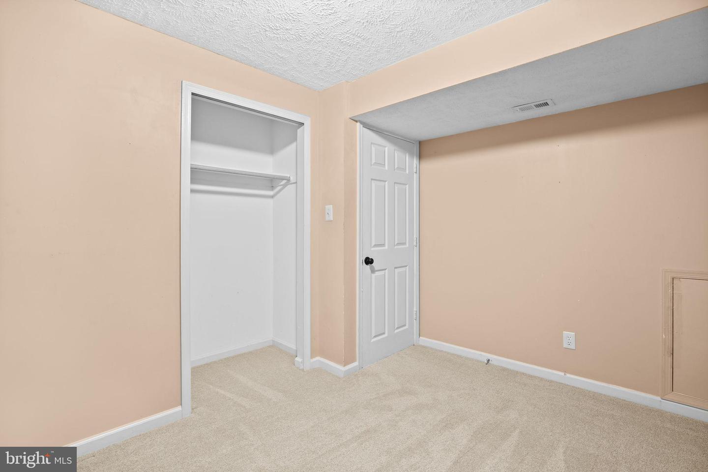 504 BATLEY CT, FREDERICKSBURG, Virginia 22406, 2 Bedrooms Bedrooms, 6 Rooms Rooms,3 BathroomsBathrooms,Residential,For sale,504 BATLEY CT,VAST2041916 MLS # VAST2041916