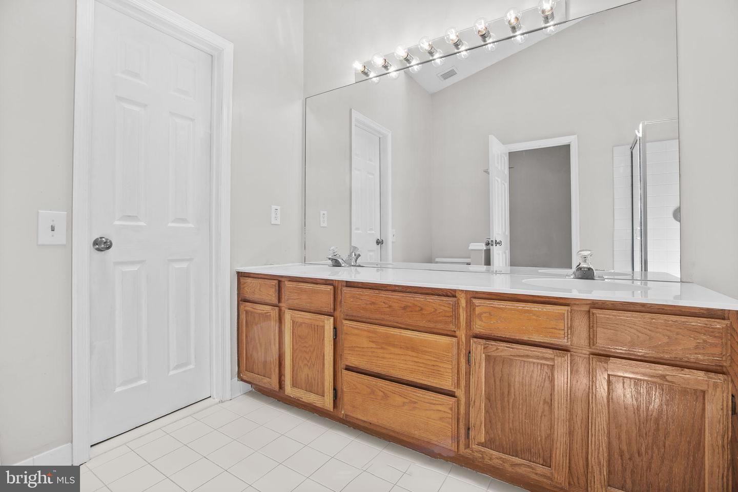 504 BATLEY CT, FREDERICKSBURG, Virginia 22406, 2 Bedrooms Bedrooms, 6 Rooms Rooms,3 BathroomsBathrooms,Residential,For sale,504 BATLEY CT,VAST2041916 MLS # VAST2041916