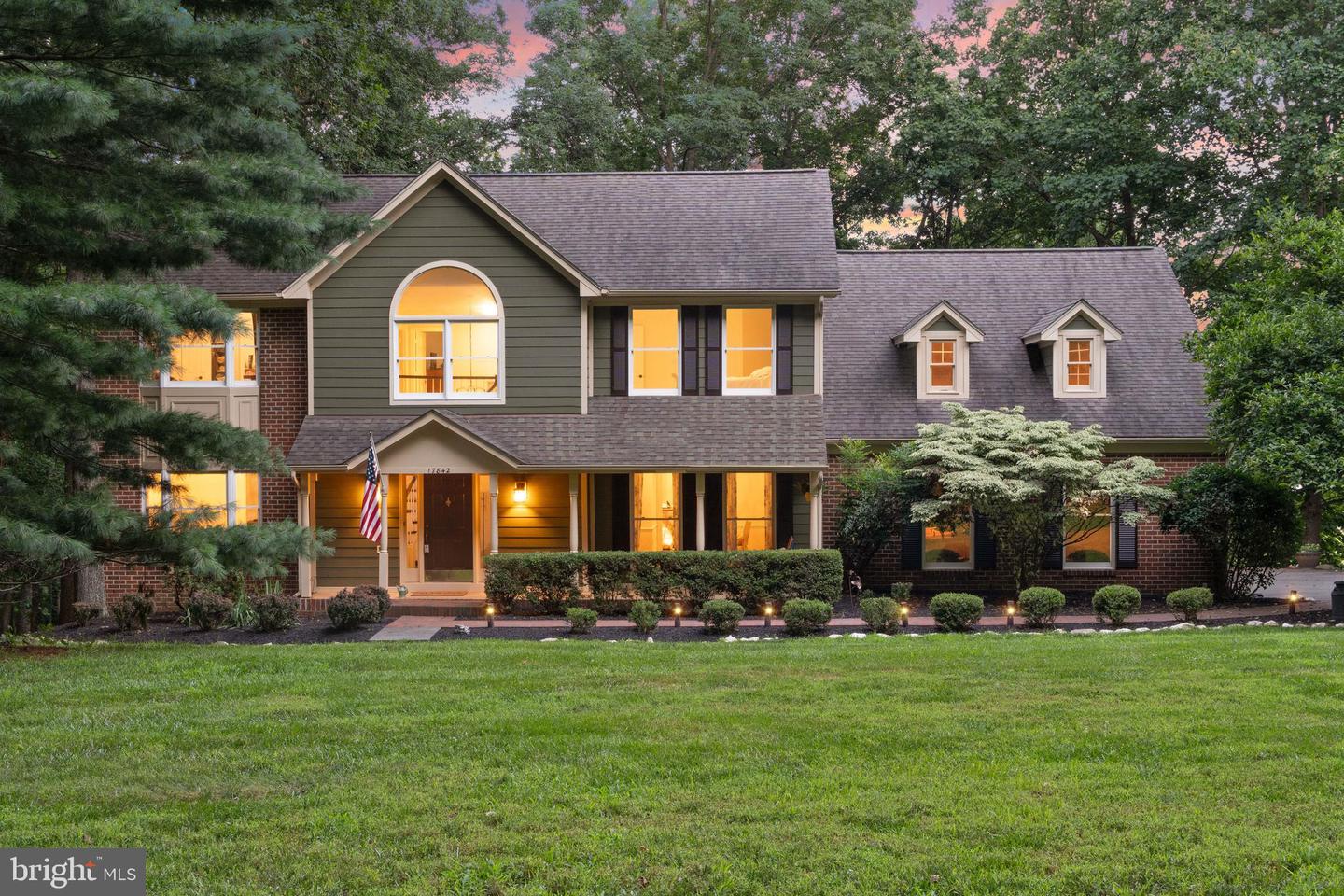 17842 OAKMONT WAY, PURCELLVILLE, Virginia 20132, 5 Bedrooms Bedrooms, ,3 BathroomsBathrooms,Residential,For sale,17842 OAKMONT WAY,VALO2104842 MLS # VALO2104842