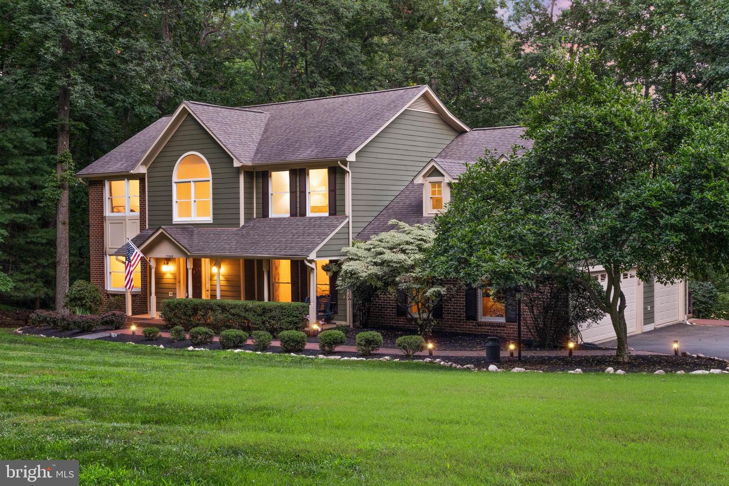 17842 OAKMONT WAY, PURCELLVILLE, Virginia 20132, 5 Bedrooms Bedrooms, ,3 BathroomsBathrooms,Residential,For sale,17842 OAKMONT WAY,VALO2104842 MLS # VALO2104842