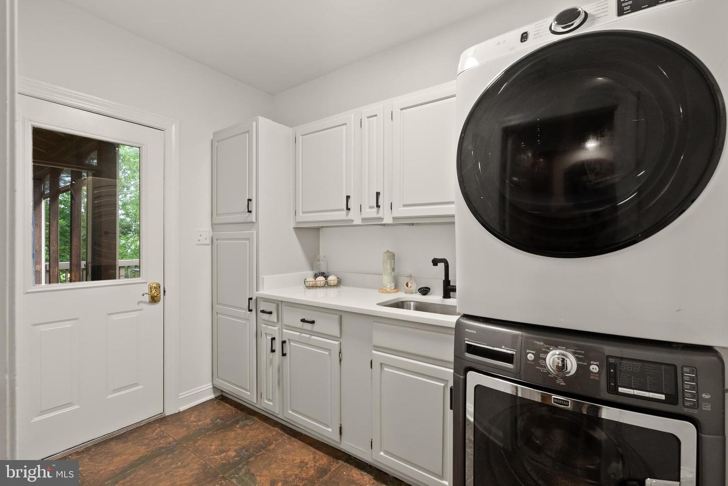 17842 OAKMONT WAY, PURCELLVILLE, Virginia 20132, 5 Bedrooms Bedrooms, ,3 BathroomsBathrooms,Residential,For sale,17842 OAKMONT WAY,VALO2104842 MLS # VALO2104842