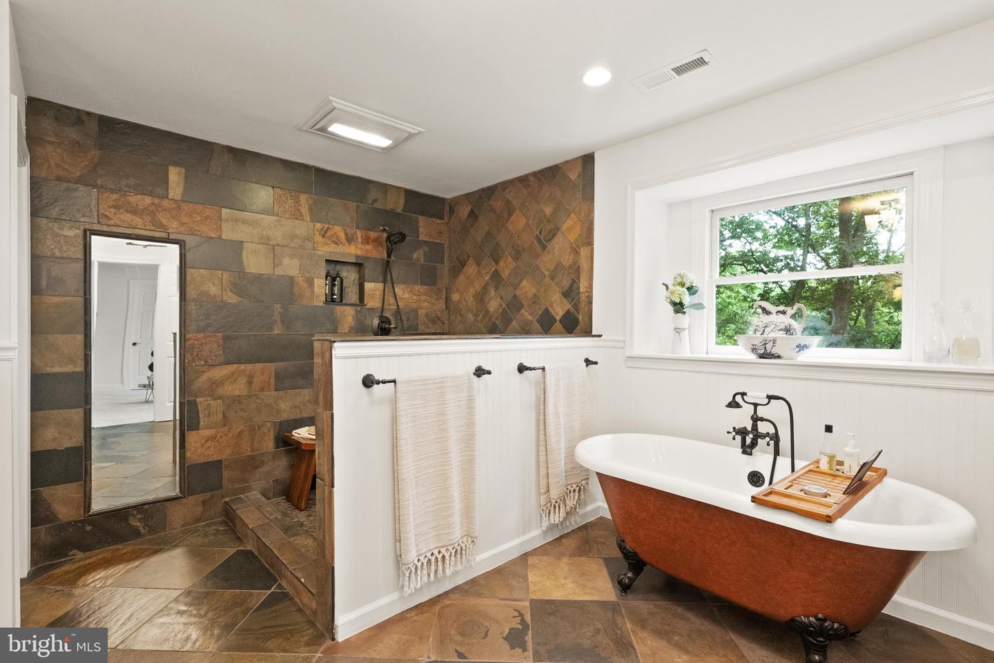 17842 OAKMONT WAY, PURCELLVILLE, Virginia 20132, 5 Bedrooms Bedrooms, ,3 BathroomsBathrooms,Residential,For sale,17842 OAKMONT WAY,VALO2104842 MLS # VALO2104842
