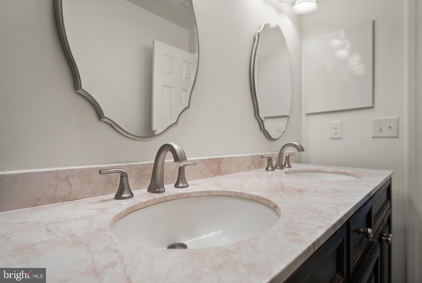 17842 OAKMONT WAY, PURCELLVILLE, Virginia 20132, 5 Bedrooms Bedrooms, ,3 BathroomsBathrooms,Residential,For sale,17842 OAKMONT WAY,VALO2104842 MLS # VALO2104842