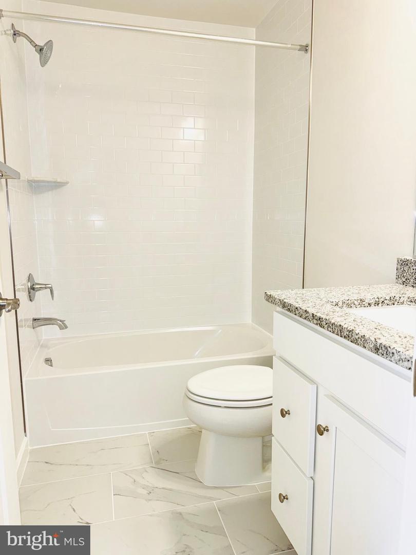 1165 HERNDON PARKWAY PKWY, HERNDON, Virginia 20170, 4 Bedrooms Bedrooms, ,3 BathroomsBathrooms,Residential,For sale,1165 HERNDON PARKWAY PKWY,VAFX2262096 MLS # VAFX2262096