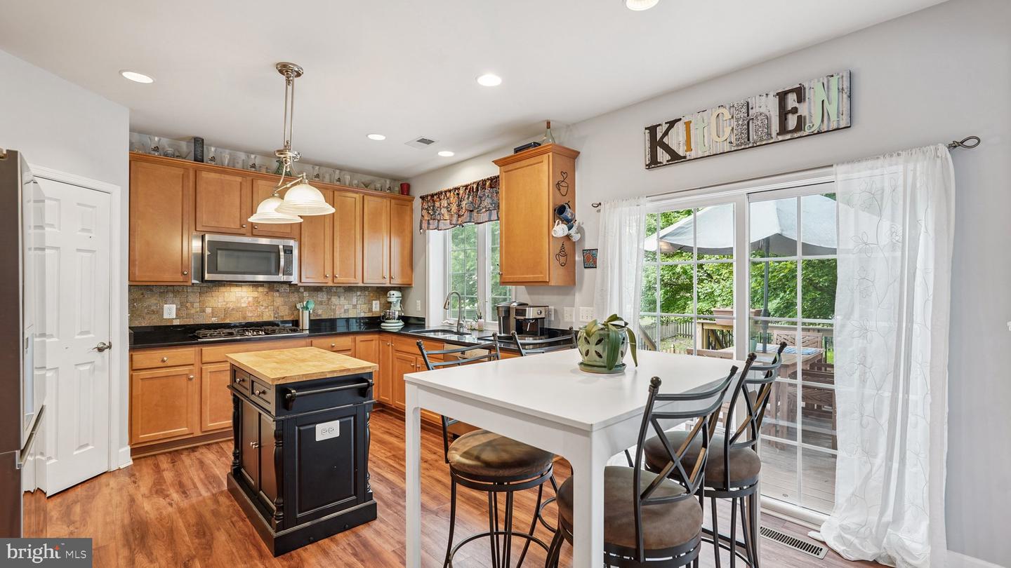 9400 RIM ROCK CT, MANASSAS, Virginia 20112, 4 Bedrooms Bedrooms, ,3 BathroomsBathrooms,Residential,For sale,9400 RIM ROCK CT,VAPW2101824 MLS # VAPW2101824