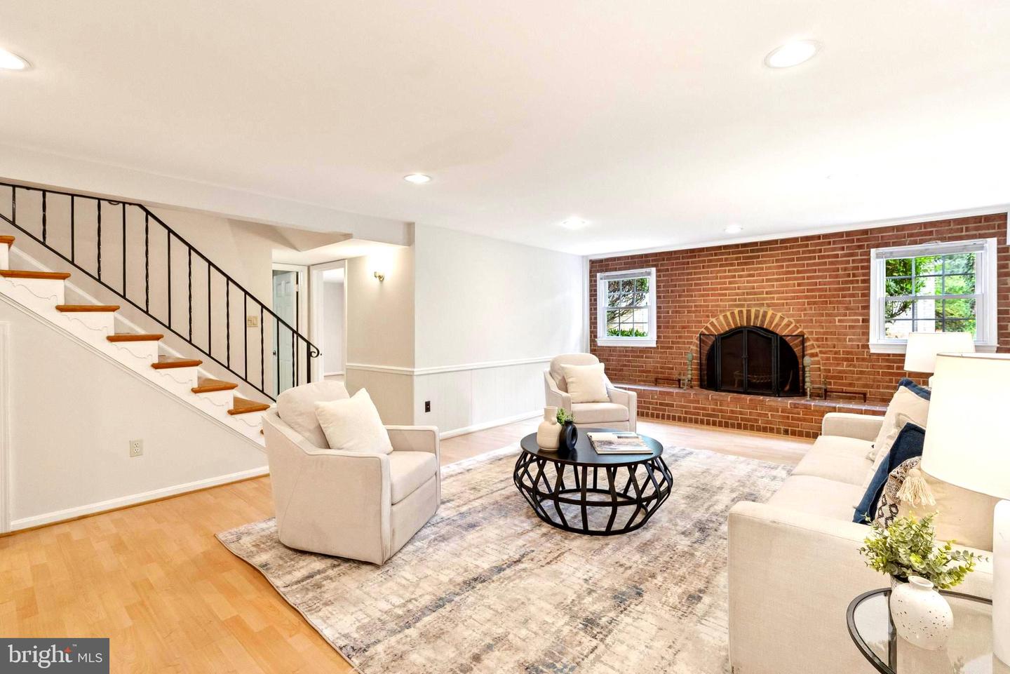 1940 POWHATAN ST, FALLS CHURCH, Virginia 22043, 6 Bedrooms Bedrooms, ,4 BathroomsBathrooms,Residential,For sale,1940 POWHATAN ST,VAFX2262400 MLS # VAFX2262400