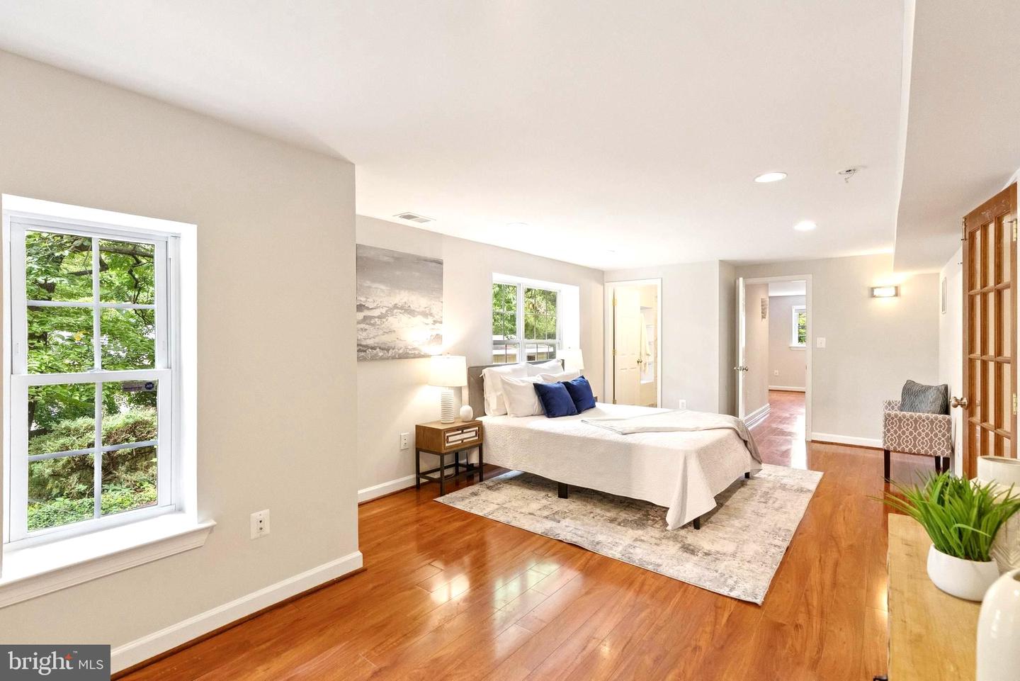 1940 POWHATAN ST, FALLS CHURCH, Virginia 22043, 6 Bedrooms Bedrooms, ,4 BathroomsBathrooms,Residential,For sale,1940 POWHATAN ST,VAFX2262400 MLS # VAFX2262400