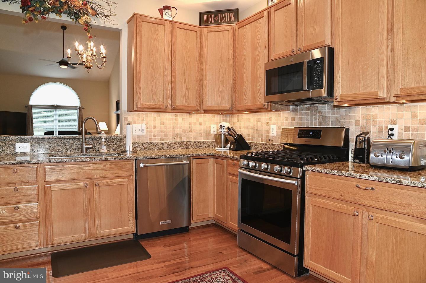 6721 HOLLY FARM LN, WARRENTON, Virginia 20187, 3 Bedrooms Bedrooms, ,3 BathroomsBathrooms,Residential,For sale,6721 HOLLY FARM LN,VAFQ2017994 MLS # VAFQ2017994