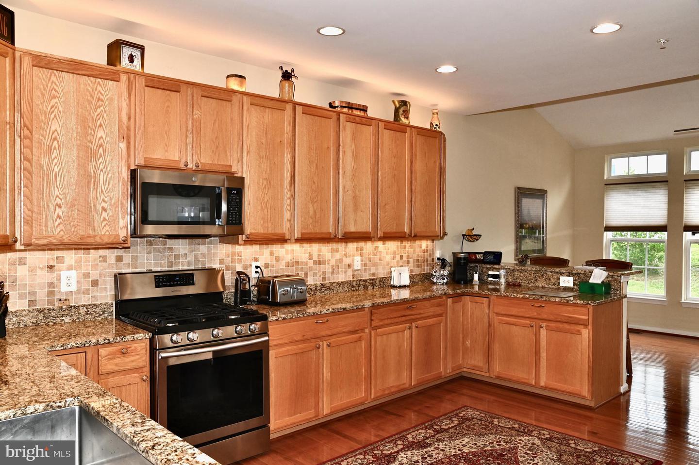 6721 HOLLY FARM LN, WARRENTON, Virginia 20187, 3 Bedrooms Bedrooms, ,3 BathroomsBathrooms,Residential,For sale,6721 HOLLY FARM LN,VAFQ2017994 MLS # VAFQ2017994