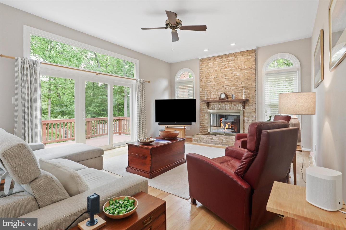 6906 TRILLIUM LN, SPRINGFIELD, Virginia 22152, 4 Bedrooms Bedrooms, ,3 BathroomsBathrooms,Residential,For sale,6906 TRILLIUM LN,VAFX2262492 MLS # VAFX2262492
