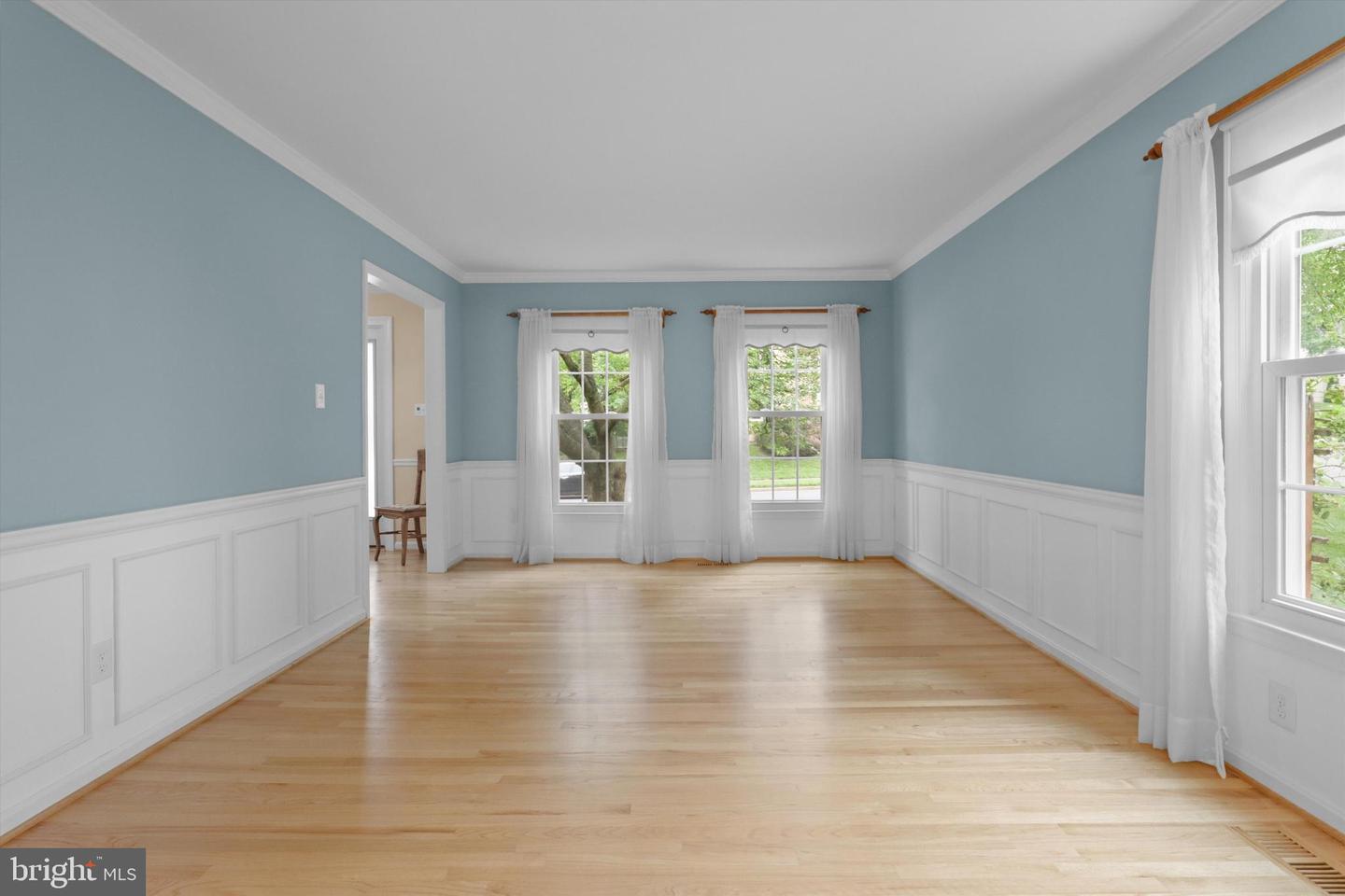 6906 TRILLIUM LN, SPRINGFIELD, Virginia 22152, 4 Bedrooms Bedrooms, ,3 BathroomsBathrooms,Residential,For sale,6906 TRILLIUM LN,VAFX2262492 MLS # VAFX2262492