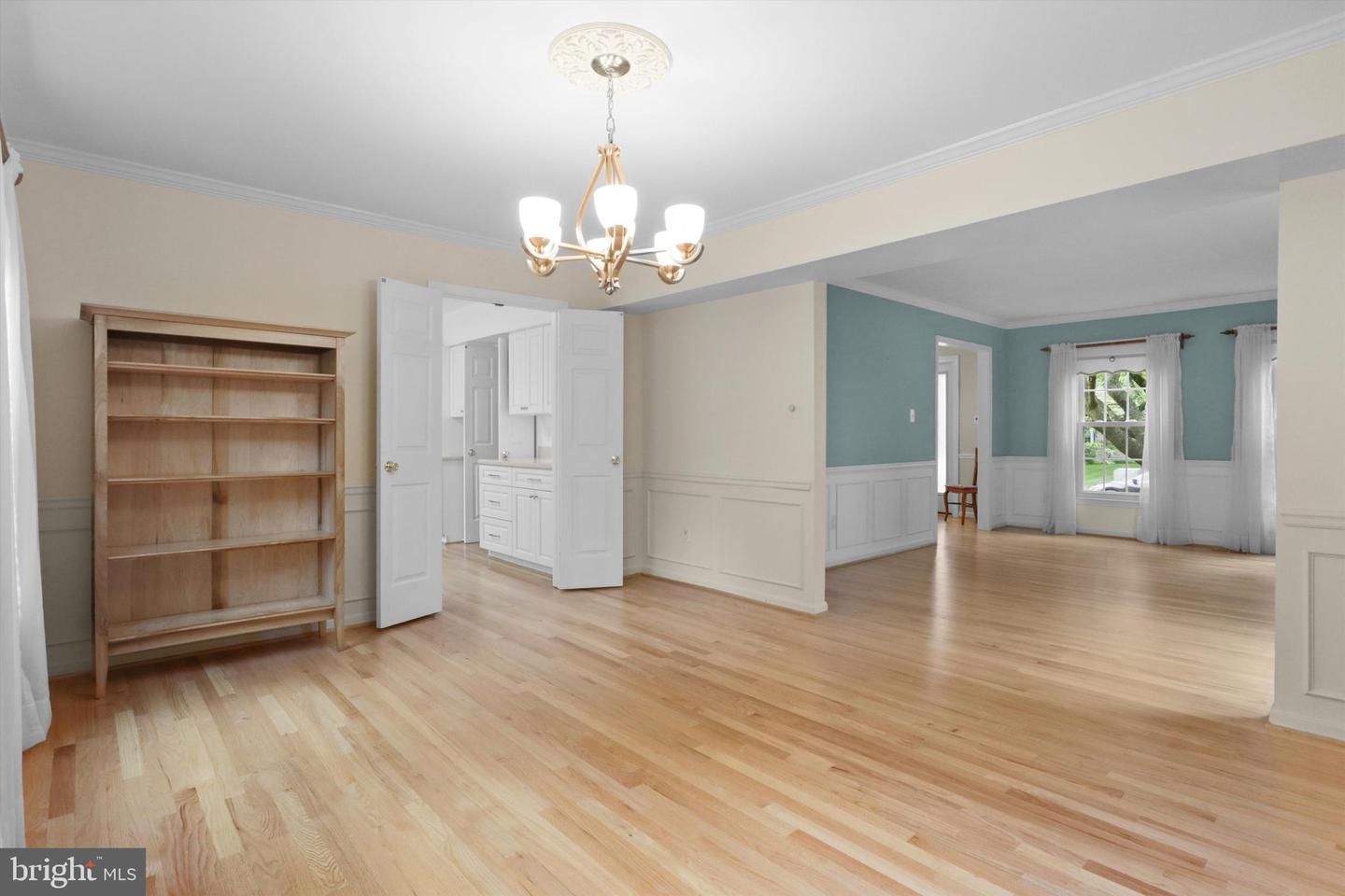 6906 TRILLIUM LN, SPRINGFIELD, Virginia 22152, 4 Bedrooms Bedrooms, ,3 BathroomsBathrooms,Residential,For sale,6906 TRILLIUM LN,VAFX2262492 MLS # VAFX2262492