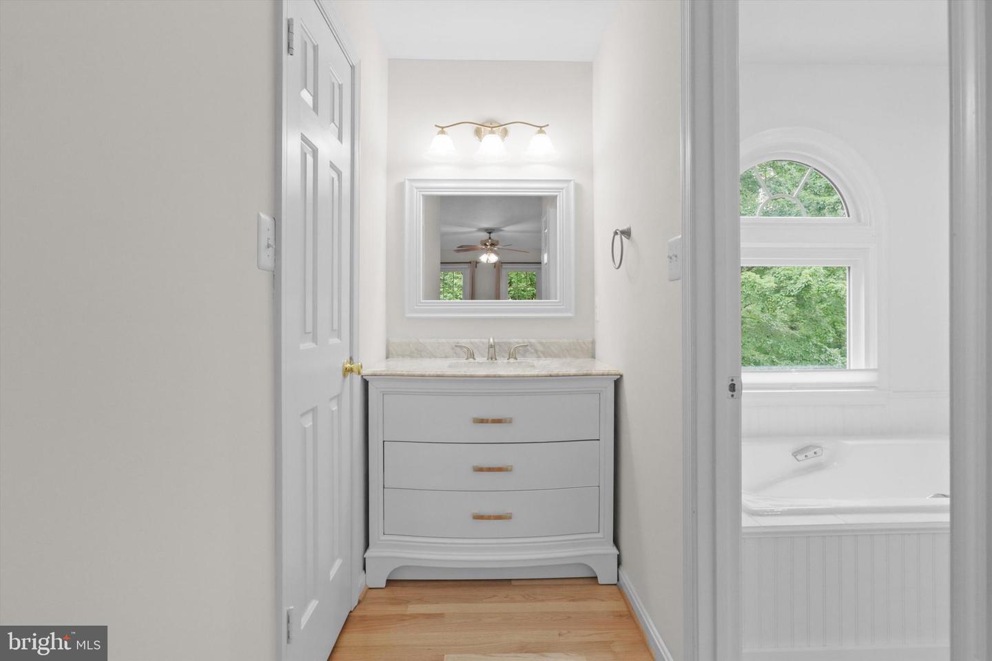 6906 TRILLIUM LN, SPRINGFIELD, Virginia 22152, 4 Bedrooms Bedrooms, ,3 BathroomsBathrooms,Residential,For sale,6906 TRILLIUM LN,VAFX2262492 MLS # VAFX2262492