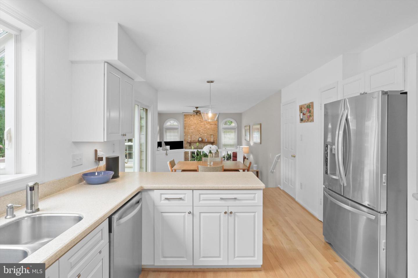 6906 TRILLIUM LN, SPRINGFIELD, Virginia 22152, 4 Bedrooms Bedrooms, ,3 BathroomsBathrooms,Residential,For sale,6906 TRILLIUM LN,VAFX2262492 MLS # VAFX2262492