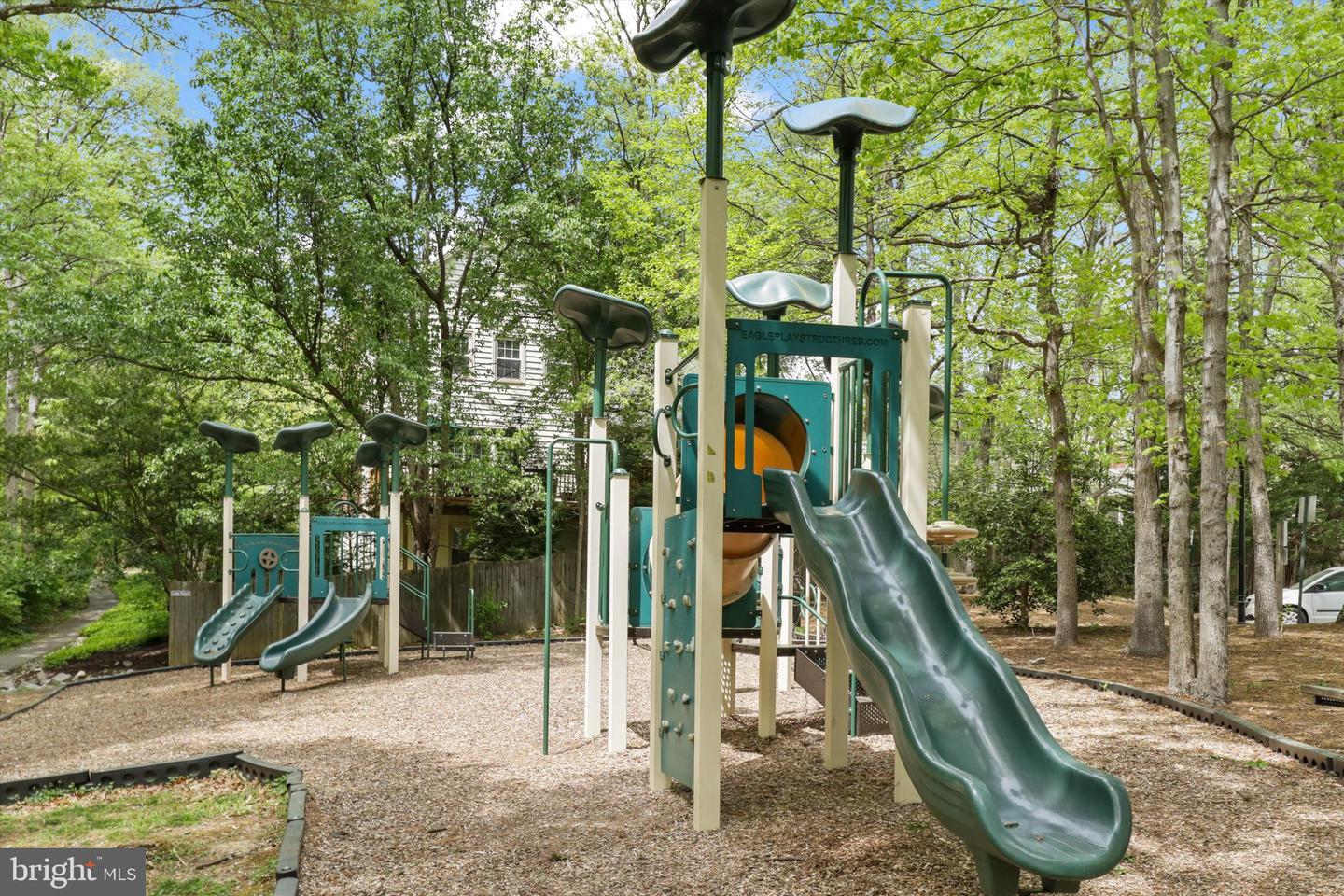 6906 TRILLIUM LN, SPRINGFIELD, Virginia 22152, 4 Bedrooms Bedrooms, ,3 BathroomsBathrooms,Residential,For sale,6906 TRILLIUM LN,VAFX2262492 MLS # VAFX2262492