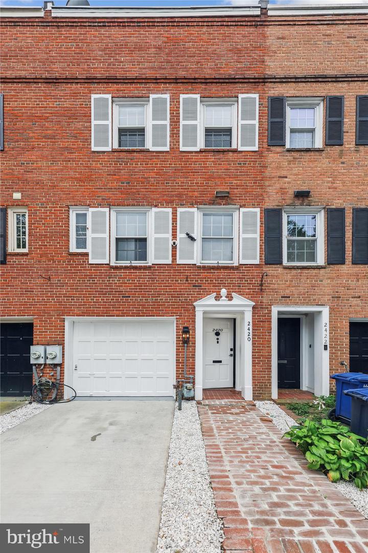 2420 I ST NW, WASHINGTON, District Of Columbia 20037, 3 Bedrooms Bedrooms, ,4 BathroomsBathrooms,Residential,For sale,2420 I ST NW,DCDC2216096 MLS # DCDC2216096