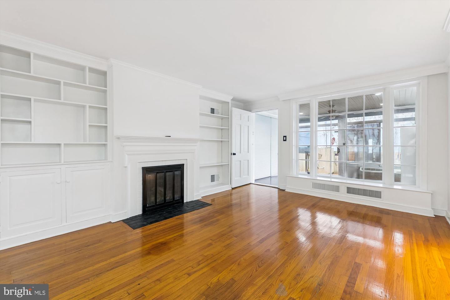 2420 I ST NW, WASHINGTON, District Of Columbia 20037, 3 Bedrooms Bedrooms, ,4 BathroomsBathrooms,Residential,For sale,2420 I ST NW,DCDC2216096 MLS # DCDC2216096
