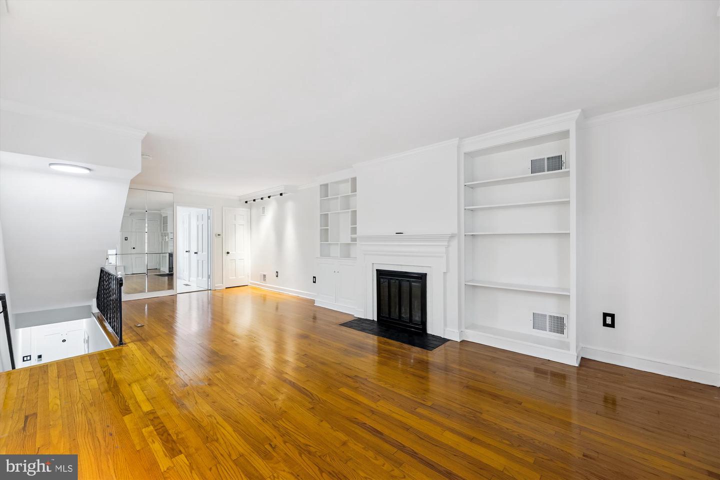 2420 I ST NW, WASHINGTON, District Of Columbia 20037, 3 Bedrooms Bedrooms, ,4 BathroomsBathrooms,Residential,For sale,2420 I ST NW,DCDC2216096 MLS # DCDC2216096