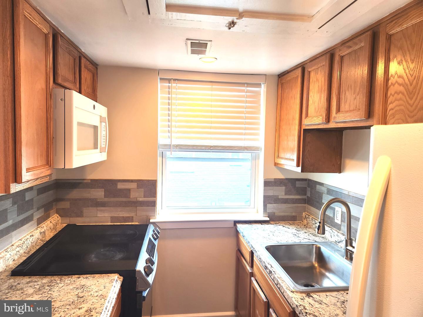 742 BRANDYWINE ST SE #201, WASHINGTON, District Of Columbia 20032, 2 Bedrooms Bedrooms, ,1 BathroomBathrooms,Residential,For sale,742 BRANDYWINE ST SE #201,DCDC2216120 MLS # DCDC2216120