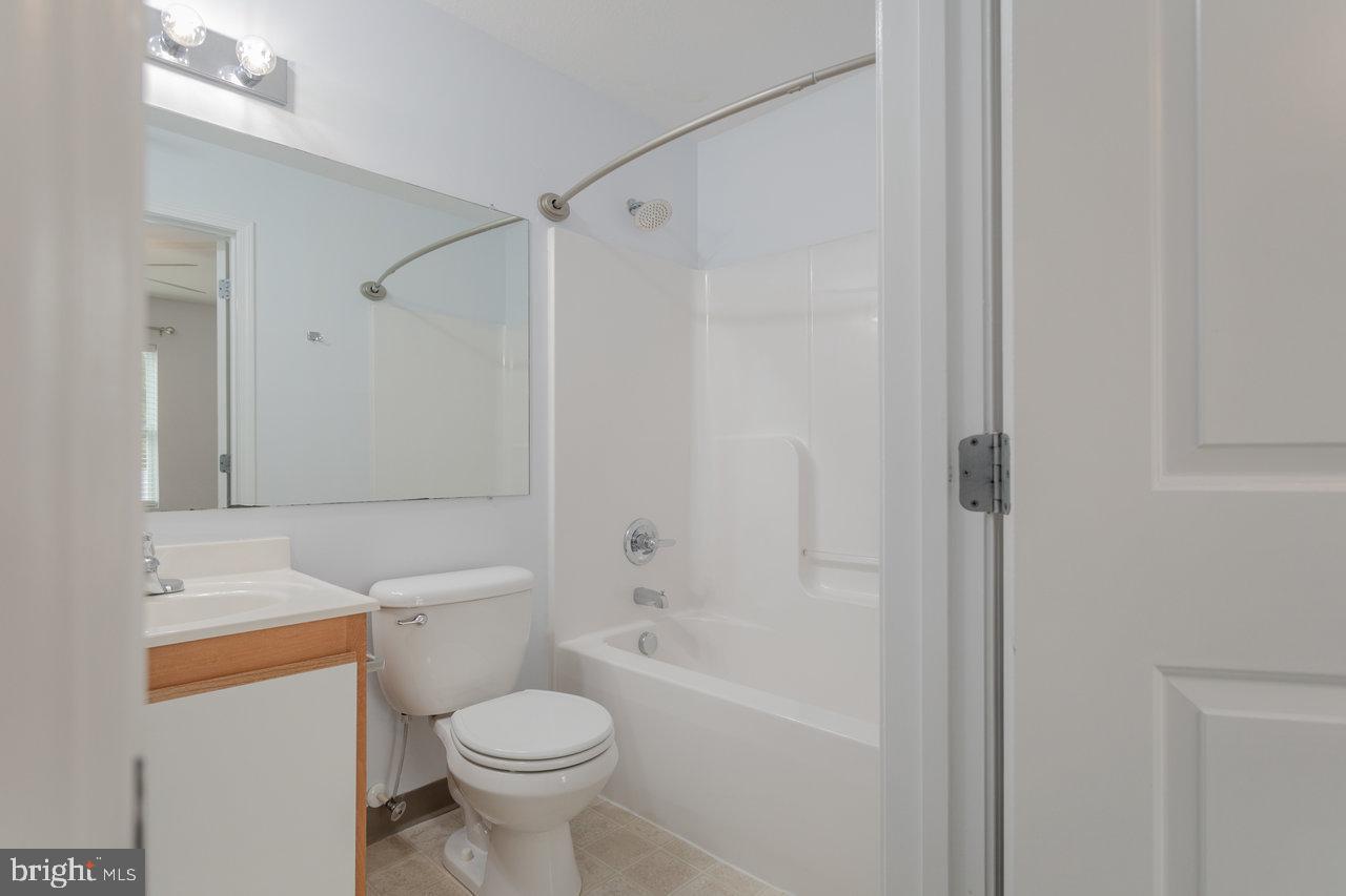 510 DAVIS MILLS DR #202, HARRISONBURG, Virginia 22801, 4 Bedrooms Bedrooms, ,4 BathroomsBathrooms,Residential,For sale,510 DAVIS MILLS DR #202,VAHC2000466 MLS # VAHC2000466