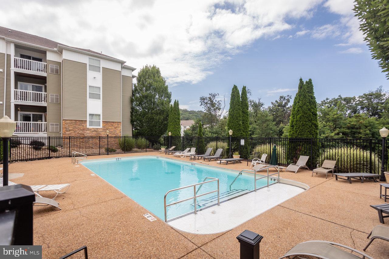 510 DAVIS MILLS DR #202, HARRISONBURG, Virginia 22801, 4 Bedrooms Bedrooms, ,4 BathroomsBathrooms,Residential,For sale,510 DAVIS MILLS DR #202,VAHC2000466 MLS # VAHC2000466