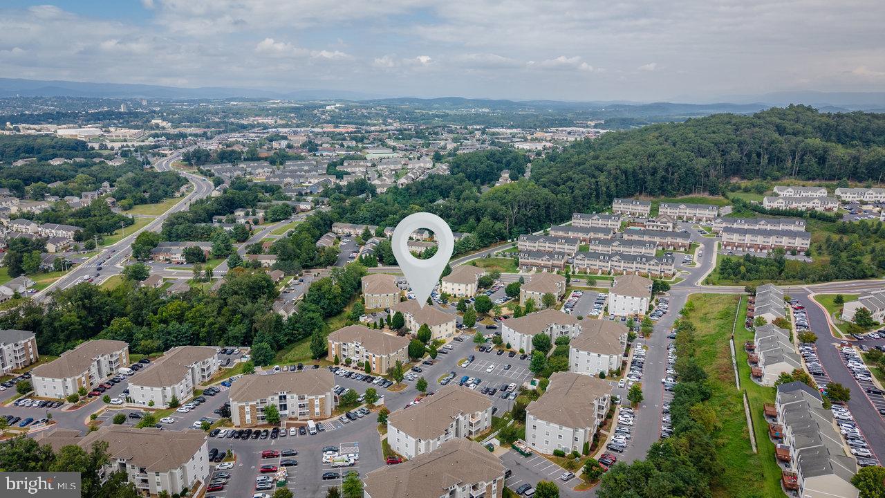 510 DAVIS MILLS DR #202, HARRISONBURG, Virginia 22801, 4 Bedrooms Bedrooms, ,4 BathroomsBathrooms,Residential,For sale,510 DAVIS MILLS DR #202,VAHC2000466 MLS # VAHC2000466