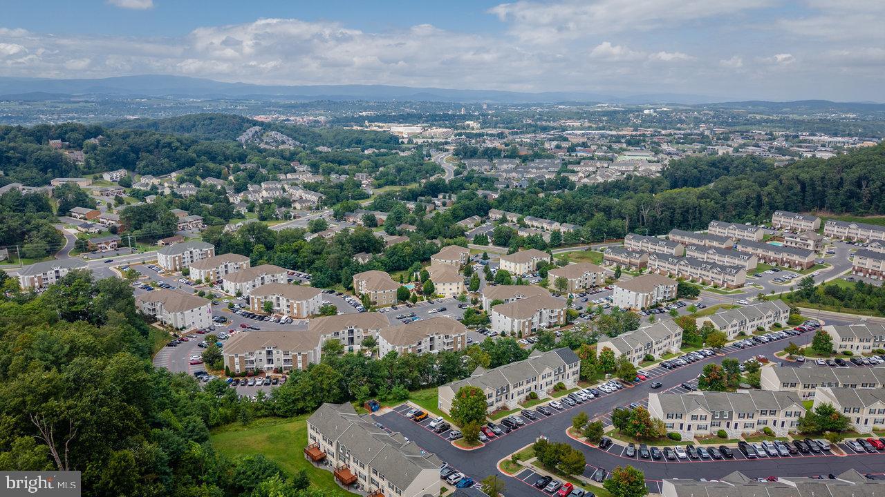 510 DAVIS MILLS DR #202, HARRISONBURG, Virginia 22801, 4 Bedrooms Bedrooms, ,4 BathroomsBathrooms,Residential,For sale,510 DAVIS MILLS DR #202,VAHC2000466 MLS # VAHC2000466