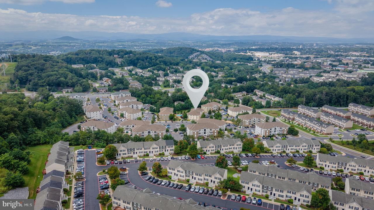 510 DAVIS MILLS DR #202, HARRISONBURG, Virginia 22801, 4 Bedrooms Bedrooms, ,4 BathroomsBathrooms,Residential,For sale,510 DAVIS MILLS DR #202,VAHC2000466 MLS # VAHC2000466