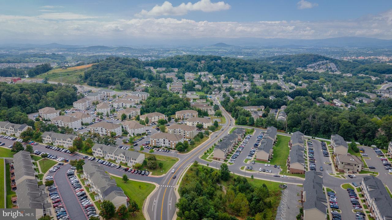 510 DAVIS MILLS DR #202, HARRISONBURG, Virginia 22801, 4 Bedrooms Bedrooms, ,4 BathroomsBathrooms,Residential,For sale,510 DAVIS MILLS DR #202,VAHC2000466 MLS # VAHC2000466