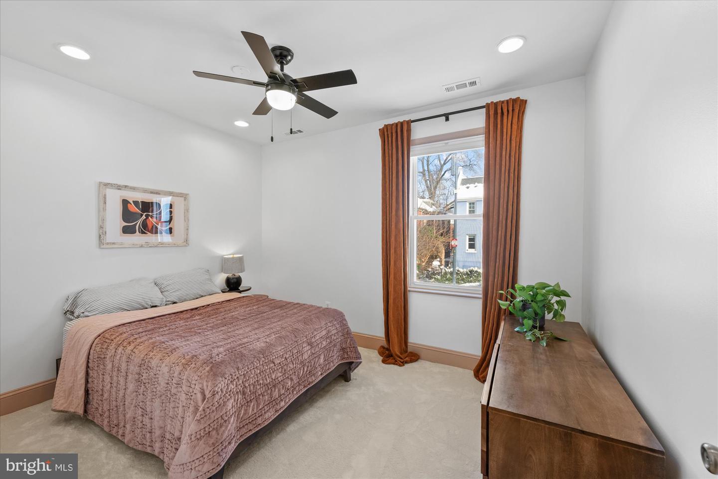 1668 TRINIDAD AVE NE #2, WASHINGTON, District Of Columbia 20002, 2 Bedrooms Bedrooms, ,1 BathroomBathrooms,Residential,For sale,1668 TRINIDAD AVE NE #2,DCDC2216146 MLS # DCDC2216146