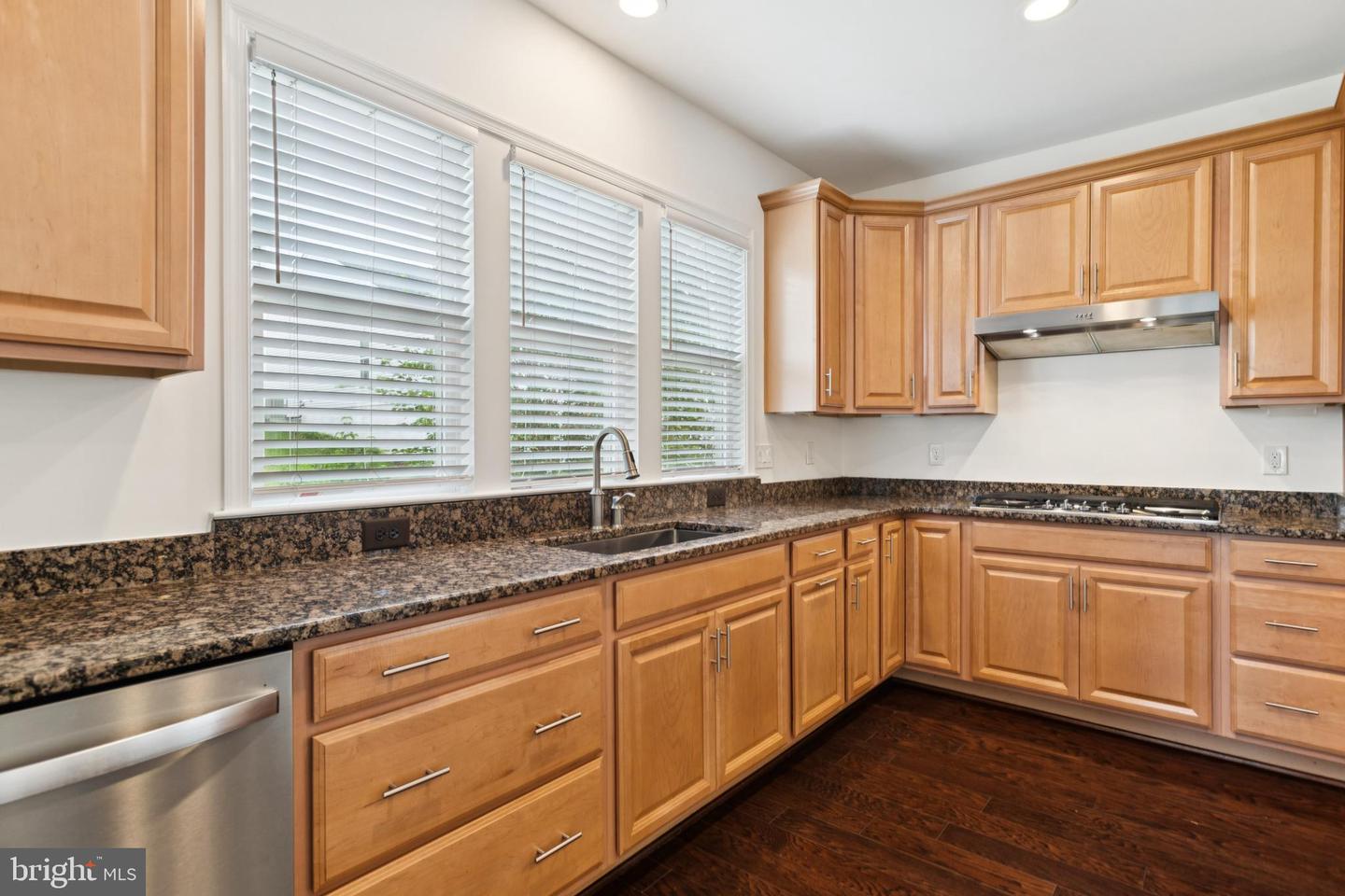 15 POINT BLUFF ST, FREDERICKSBURG, Virginia 22406, 2 Bedrooms Bedrooms, 9 Rooms Rooms,2 BathroomsBathrooms,Residential,For sale,15 POINT BLUFF ST,VAST2042026 MLS # VAST2042026