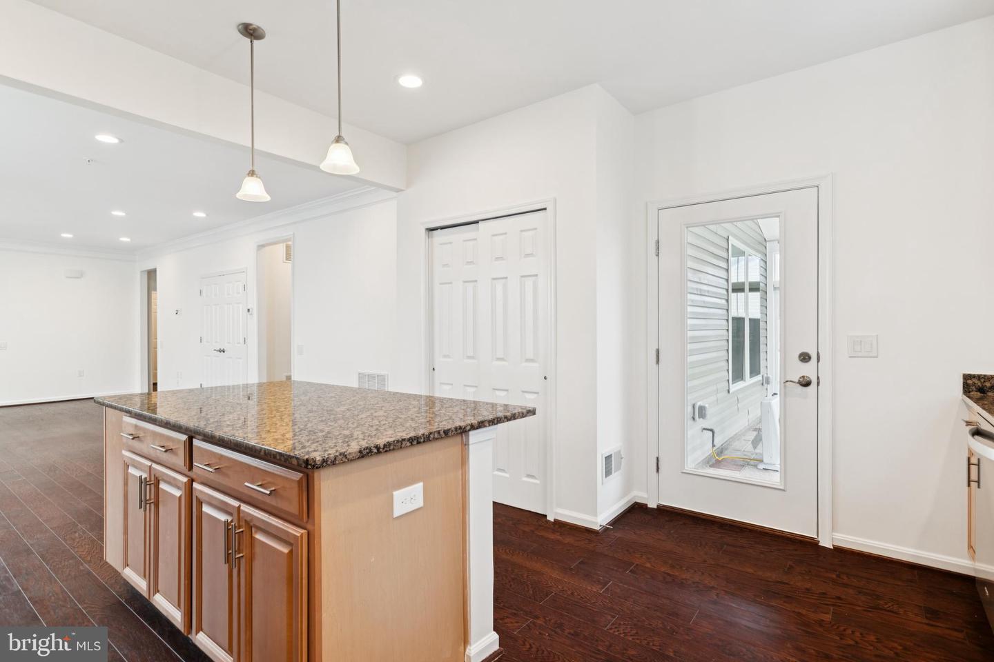 15 POINT BLUFF ST, FREDERICKSBURG, Virginia 22406, 2 Bedrooms Bedrooms, 9 Rooms Rooms,2 BathroomsBathrooms,Residential,For sale,15 POINT BLUFF ST,VAST2042026 MLS # VAST2042026