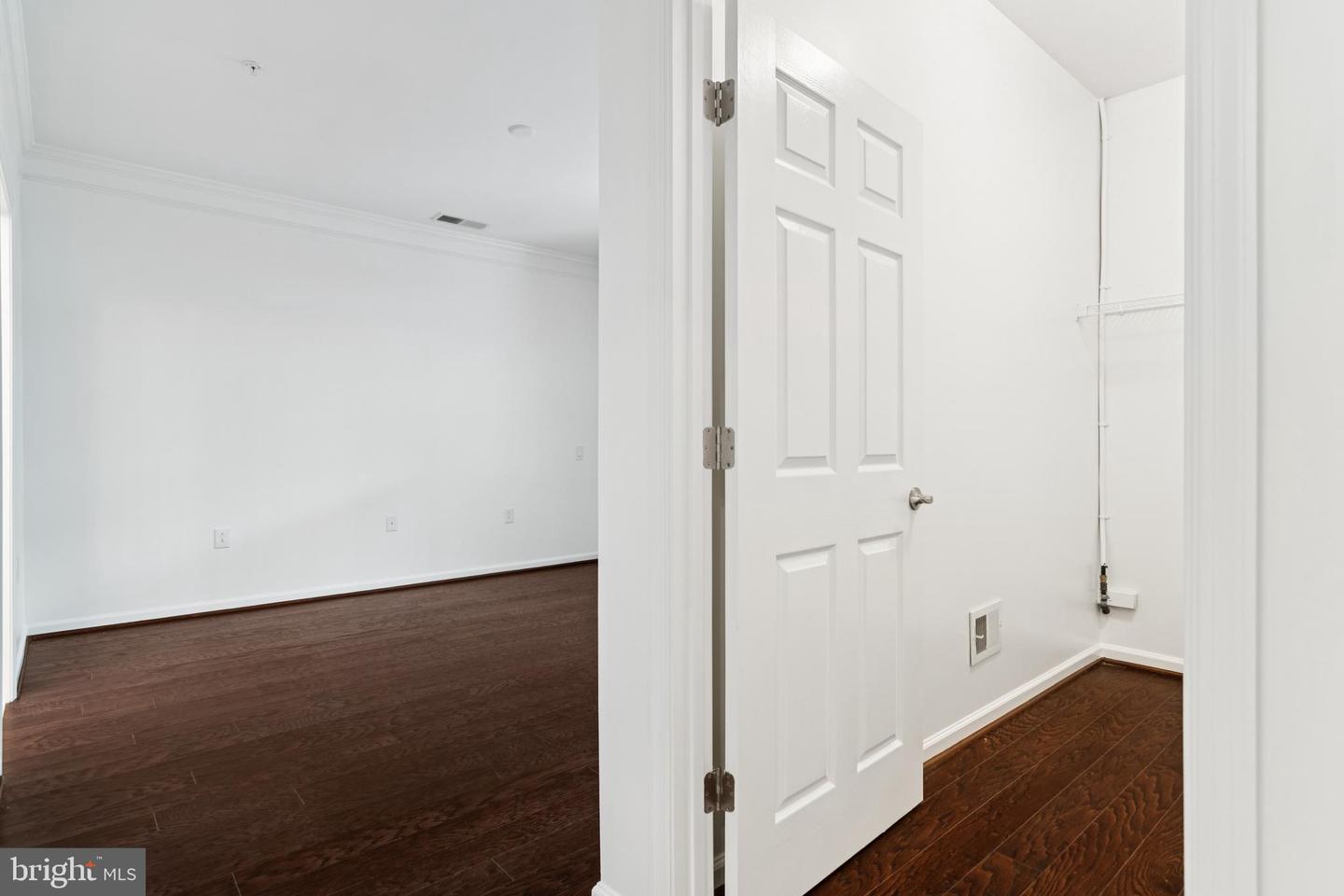 15 POINT BLUFF ST, FREDERICKSBURG, Virginia 22406, 2 Bedrooms Bedrooms, 9 Rooms Rooms,2 BathroomsBathrooms,Residential,For sale,15 POINT BLUFF ST,VAST2042026 MLS # VAST2042026