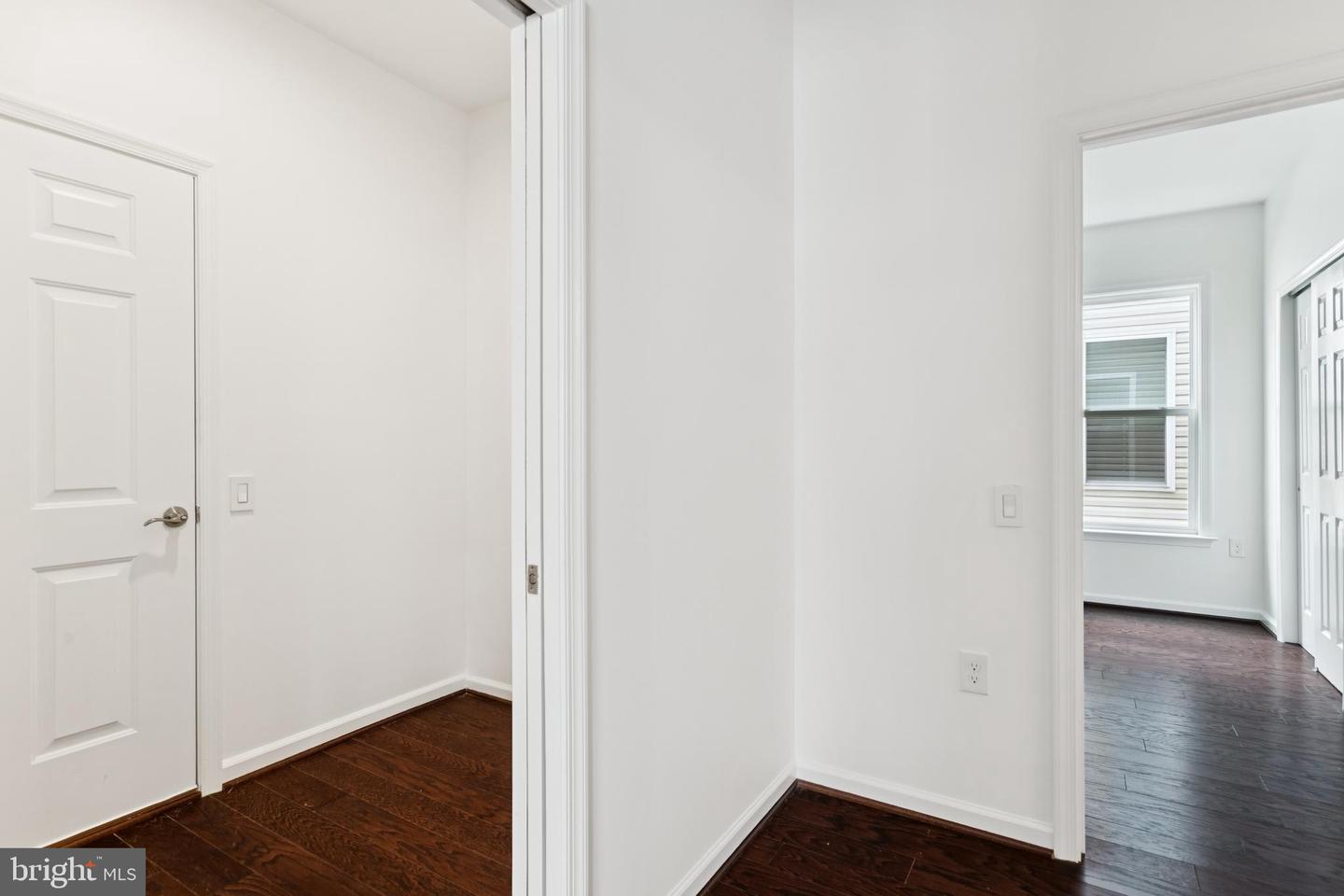 15 POINT BLUFF ST, FREDERICKSBURG, Virginia 22406, 2 Bedrooms Bedrooms, 9 Rooms Rooms,2 BathroomsBathrooms,Residential,For sale,15 POINT BLUFF ST,VAST2042026 MLS # VAST2042026