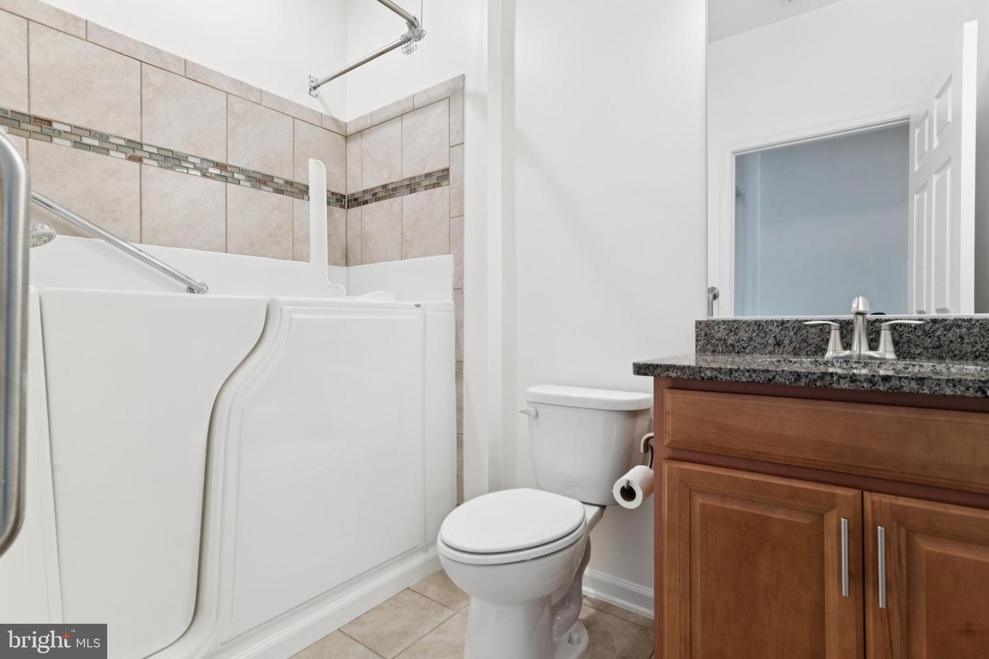 15 POINT BLUFF ST, FREDERICKSBURG, Virginia 22406, 2 Bedrooms Bedrooms, 9 Rooms Rooms,2 BathroomsBathrooms,Residential,For sale,15 POINT BLUFF ST,VAST2042026 MLS # VAST2042026