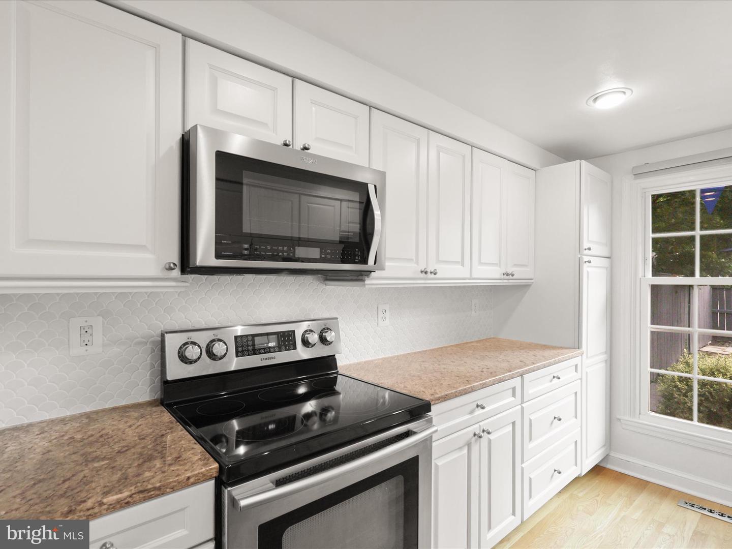 726 S PATRICK ST, ALEXANDRIA, Virginia 22314, 3 Bedrooms Bedrooms, ,3 BathroomsBathrooms,Residential,For sale,726 S PATRICK ST,VAAX2048848 MLS # VAAX2048848
